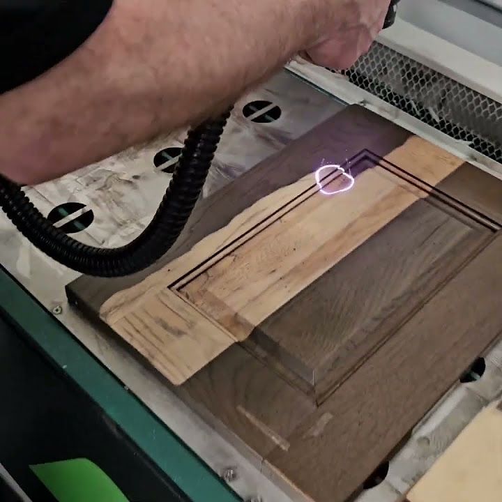 Puls Laserreiniger -500 Watt-50 MJ - Menüführung in Deutscher Sprache-Gesamtpreis inklusive Mehrwertsteuer (Brutto) Bei Kauf wird lediglich eine Anzahlung von 50 % berechnet. Restzahlung bei Lieferung